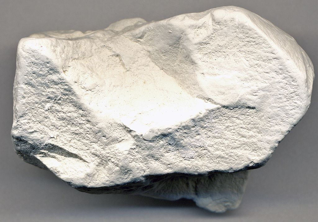 What Is Kaolin Clay Made Of